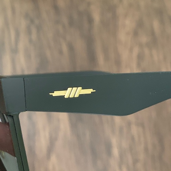 Le Specs ( Anthropologie ) Thirst day sunglasses - Picture 13 of 16